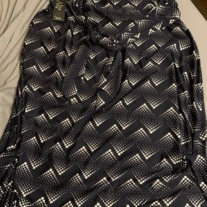 NEW WITH TAGS SIZE 2X PRINT SKIRT